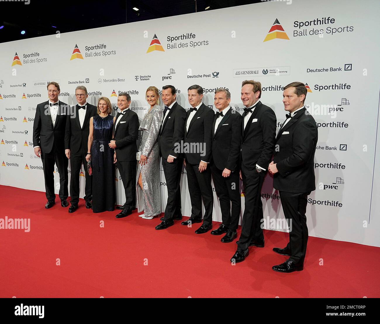 January 21, 2023, Festhalle, Frankfurt, 52nd Sports Ball of the Deutsche Sporthilfe Foundation 2023, in the picture the sponsors of the Sports Ball: Mercedes Management Chairman Ola Kallenius, Deutsche Bank Management Chairman Christian Sewing, PwC Management Petra Justenhoven, Thomas Berlemann, Franziska van Almsick , DVAG Management Robert Peil , Christian Seifert, Generali Management Stefan Lehmann, Karsten Petry Stock Photo