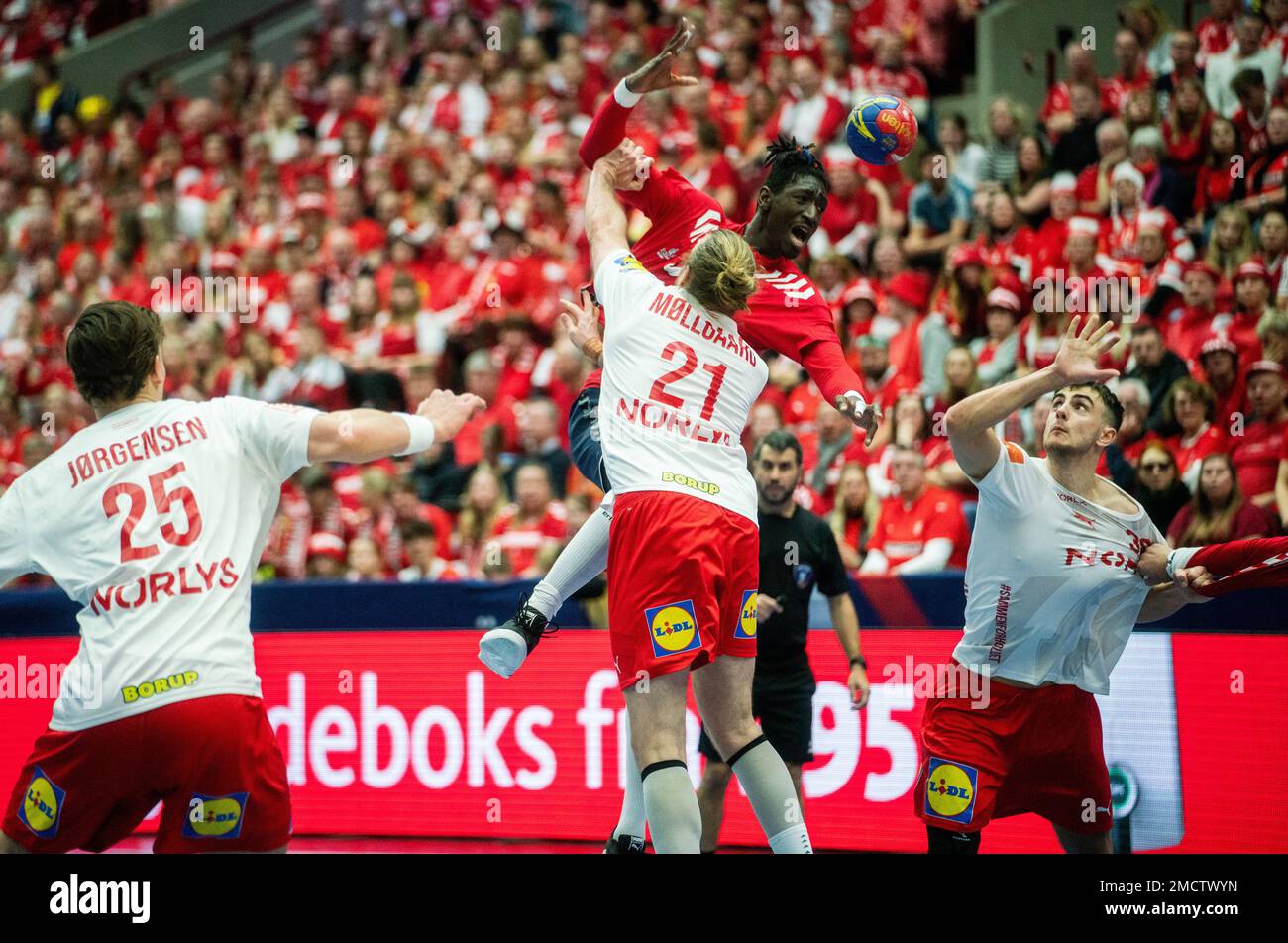 Malmo, Sweden. 21st Jan, 2023. Aboubakar Fofana (11) of USA and Henrik