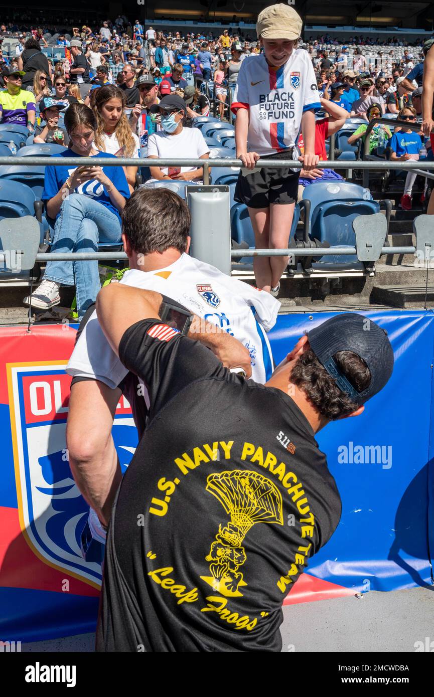 220710-n-zr324-1356-seattle-jul-10-2022-a-member-of-the-navy