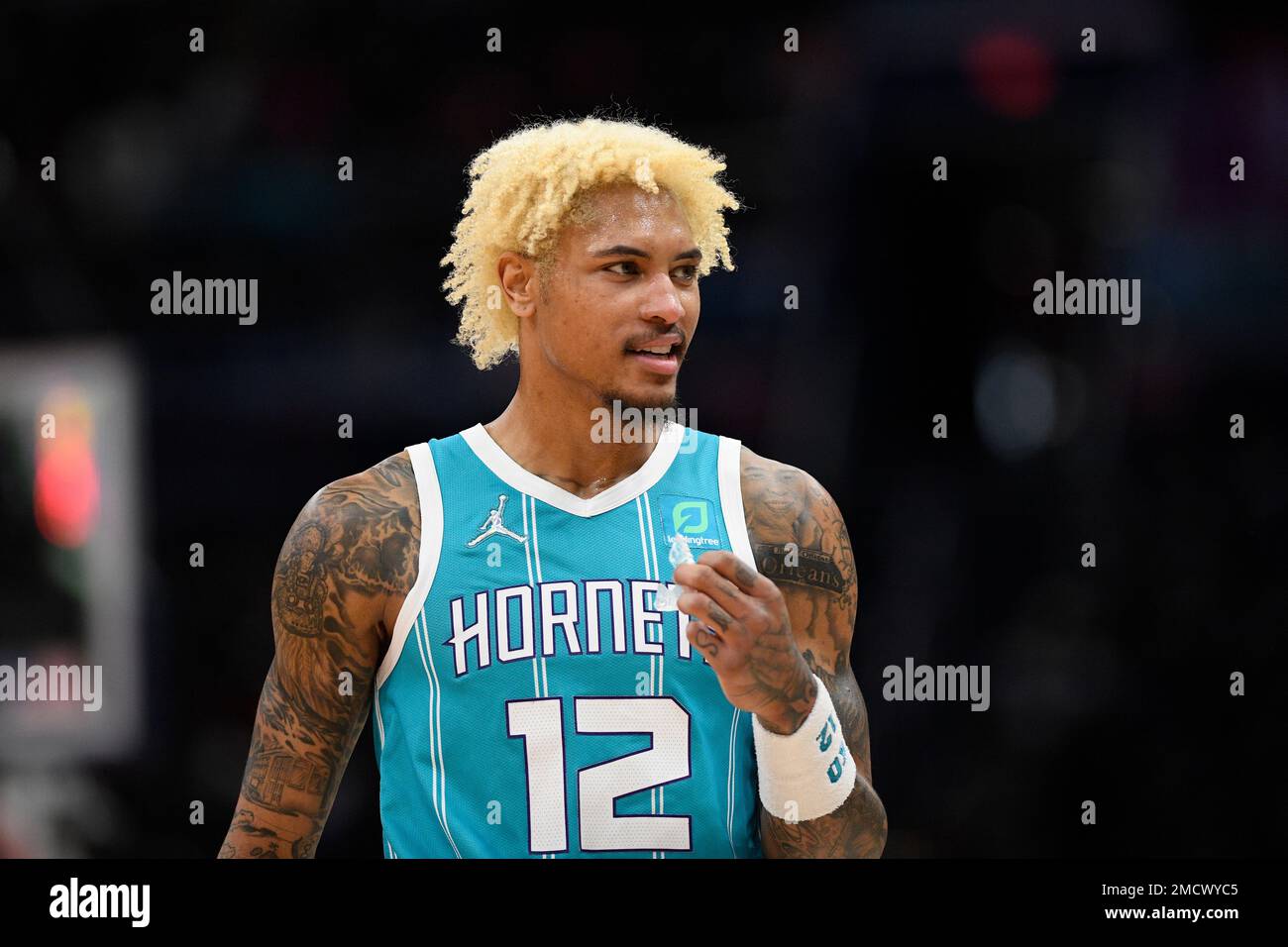 kelly oubre jersey hornets