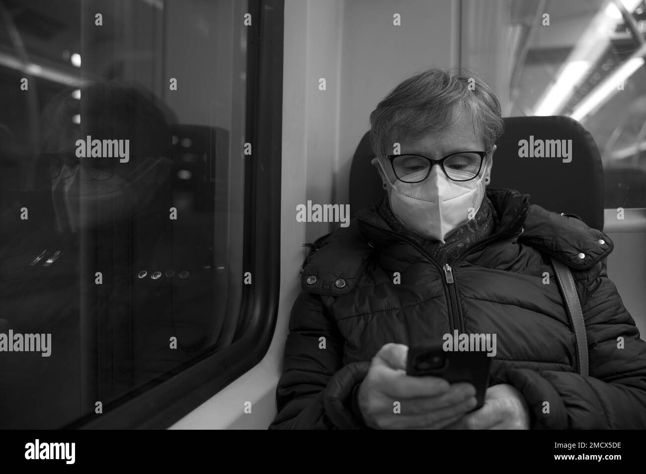 Passenger in face mask Black and White Stock Photos & Images Alamy