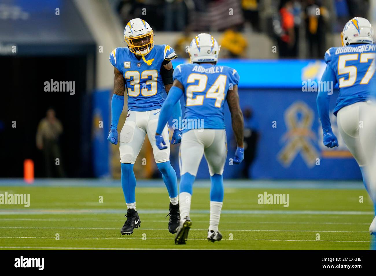 Los Angeles Chargers free safety Derwin James (33) runs during an