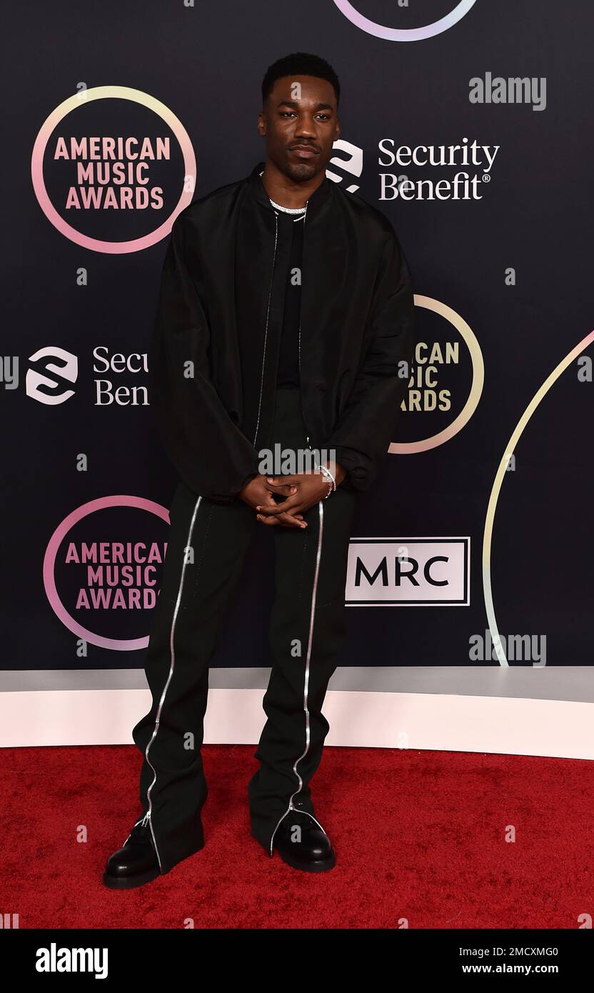 Givenon Giveon arrives at the American Music Awards on Sunday, Nov. 21, 2021 ...
