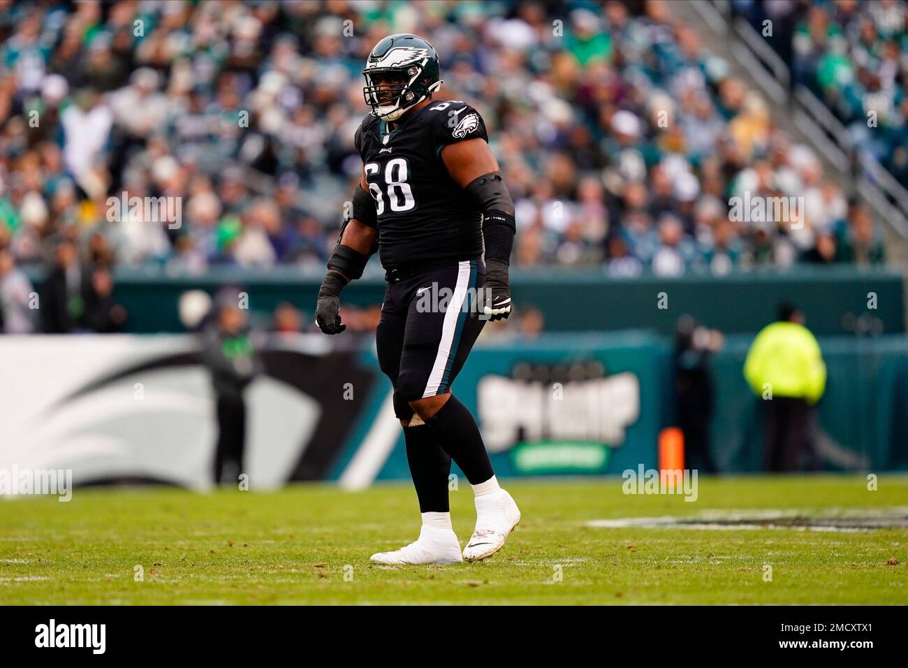 Philadelphia Eagles' Jordan Mailata plays during an NFL football game,  Sunday, Nov. 27, 2022, in Philadelphia. (AP Photo/Matt Slocum Stock Photo -  Alamy