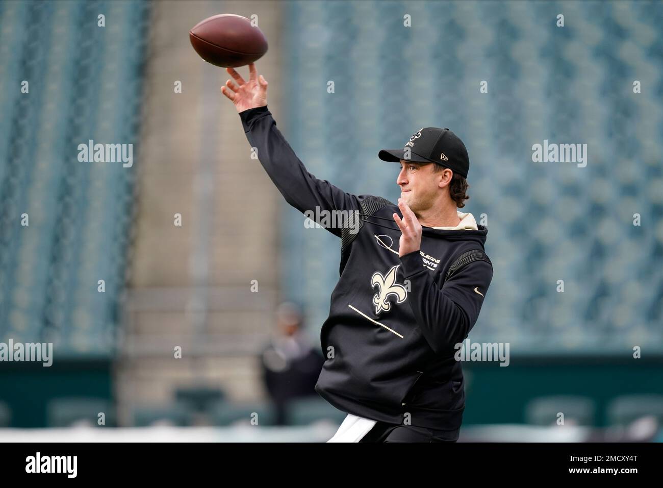 New Orleans, United States. 07th Nov, 2021. Atlanta Falcons linebacker  Deion Jones (45) flushes New Orleans Saints quarterback Trevor Siemian (15)  out of the pocket at the Caesars Superdome in New Orleans