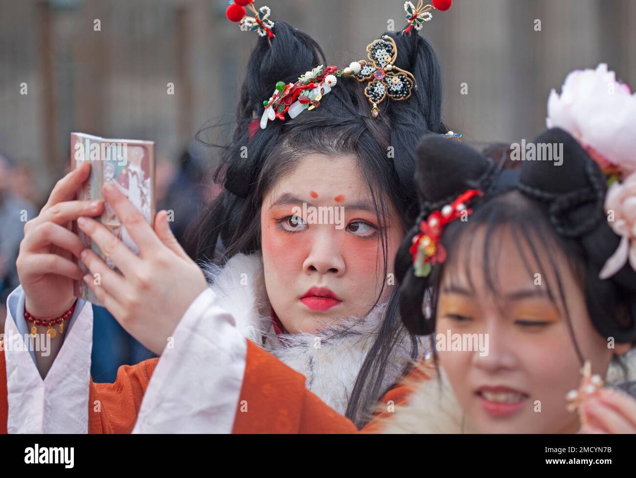 The Mound, Edinburgh, Scotland, UK. 22nd January 2023. Edinburgh city marks the Year of the Rabbit as the Chinese New Year launches today across the world. Pictured: Chinese performers prepare to perform for the audience. Credit: Arch White/alamy live news. Stock Photo