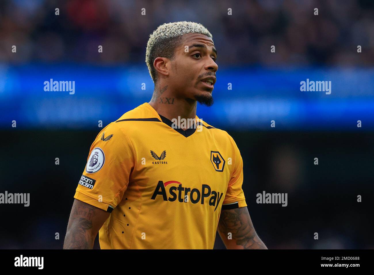 Mario Lemina #5 of Wolverhampton Wanderers during the Premier League match Manchester City vs Wolverhampton Wanderers at Etihad Stadium, Manchester, United Kingdom, 22nd January 2023  (Photo by Conor Molloy/News Images) Stock Photo