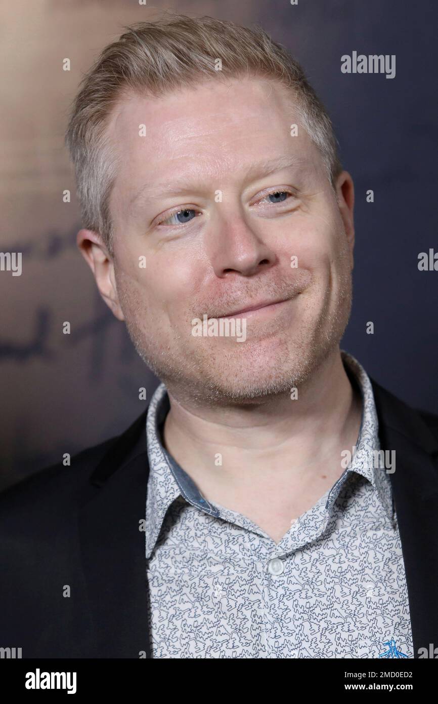 Anthony Rapp attends the premiere of 
