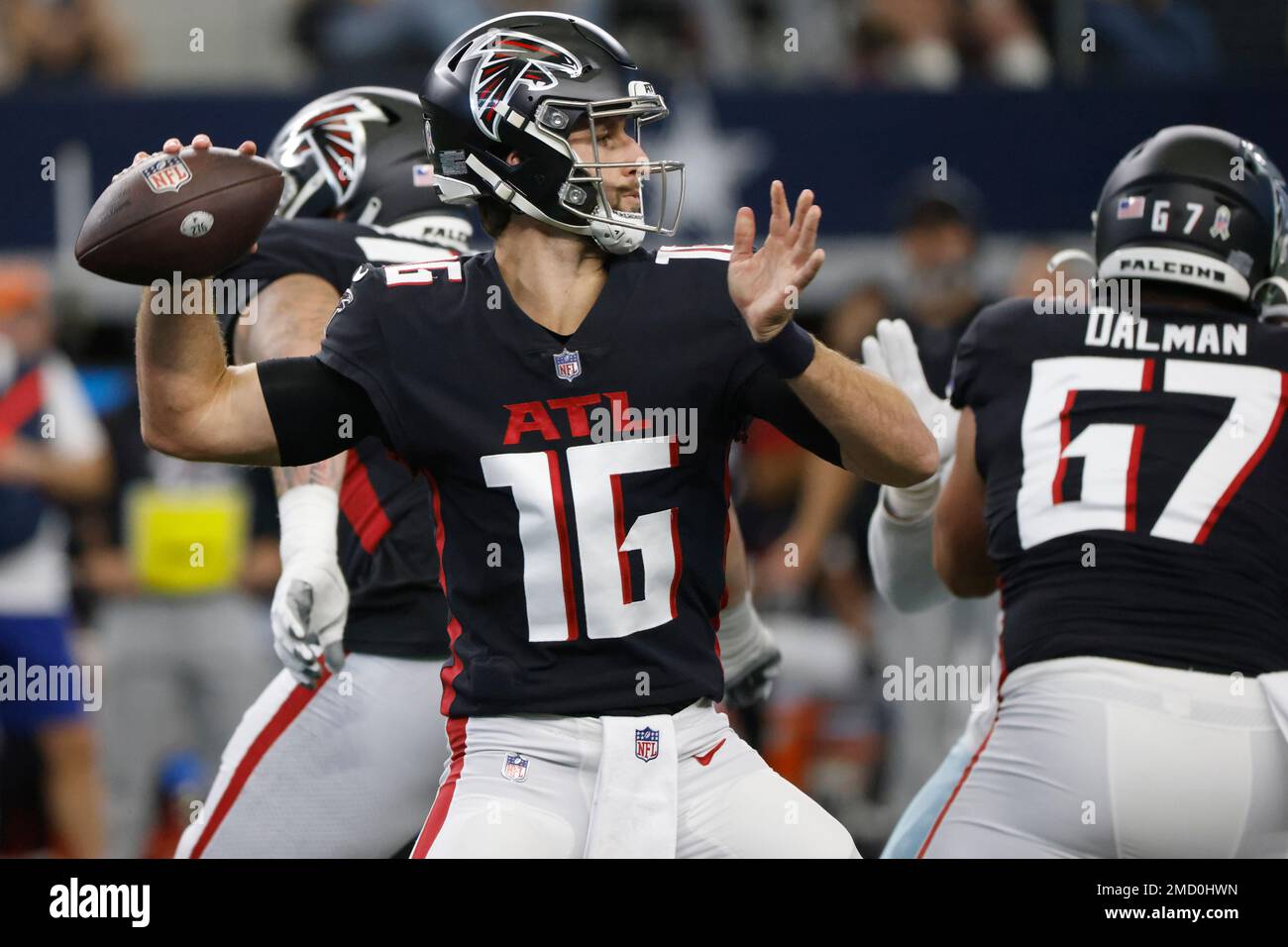 Atlanta Falcons quarterback Josh Rosen (16) runs a play against