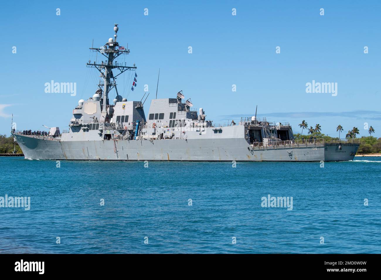 220712-N-RG360-1031 PEARL HARBOR (July 12, 2022) – Arleigh Burke-class ...