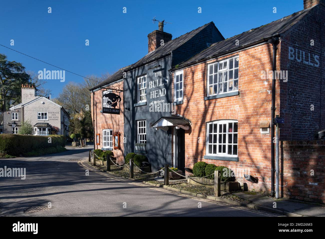 The Historic Bulls Head Inn and The Roebuck Inn, Mill Lane, Mobberley, Cheshire, England, UK Stock Photo