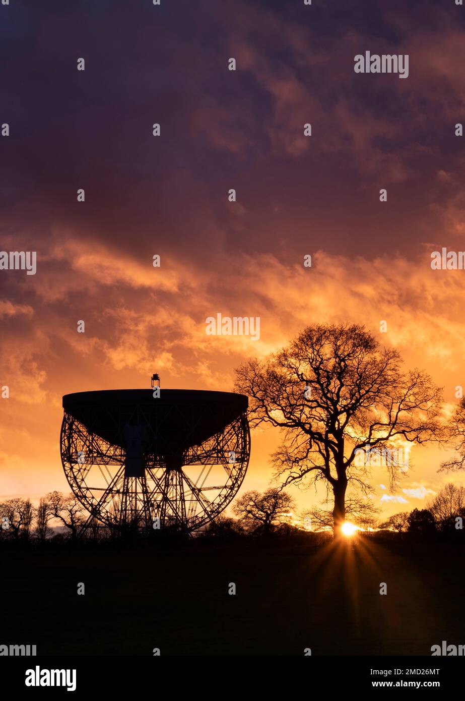 Jodrell Bank Lovell Radio Telescope at sunset, near Goostrey, Cheshire, England, UK Stock Photo