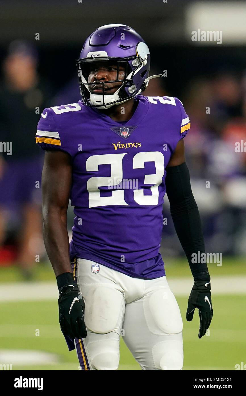 Minnesota Vikings safety Xavier Woods plays against the Dallas