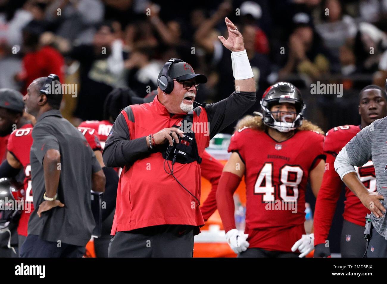 Tampa Bay Buccaneers head coach Bruce Arians reacts in the second half