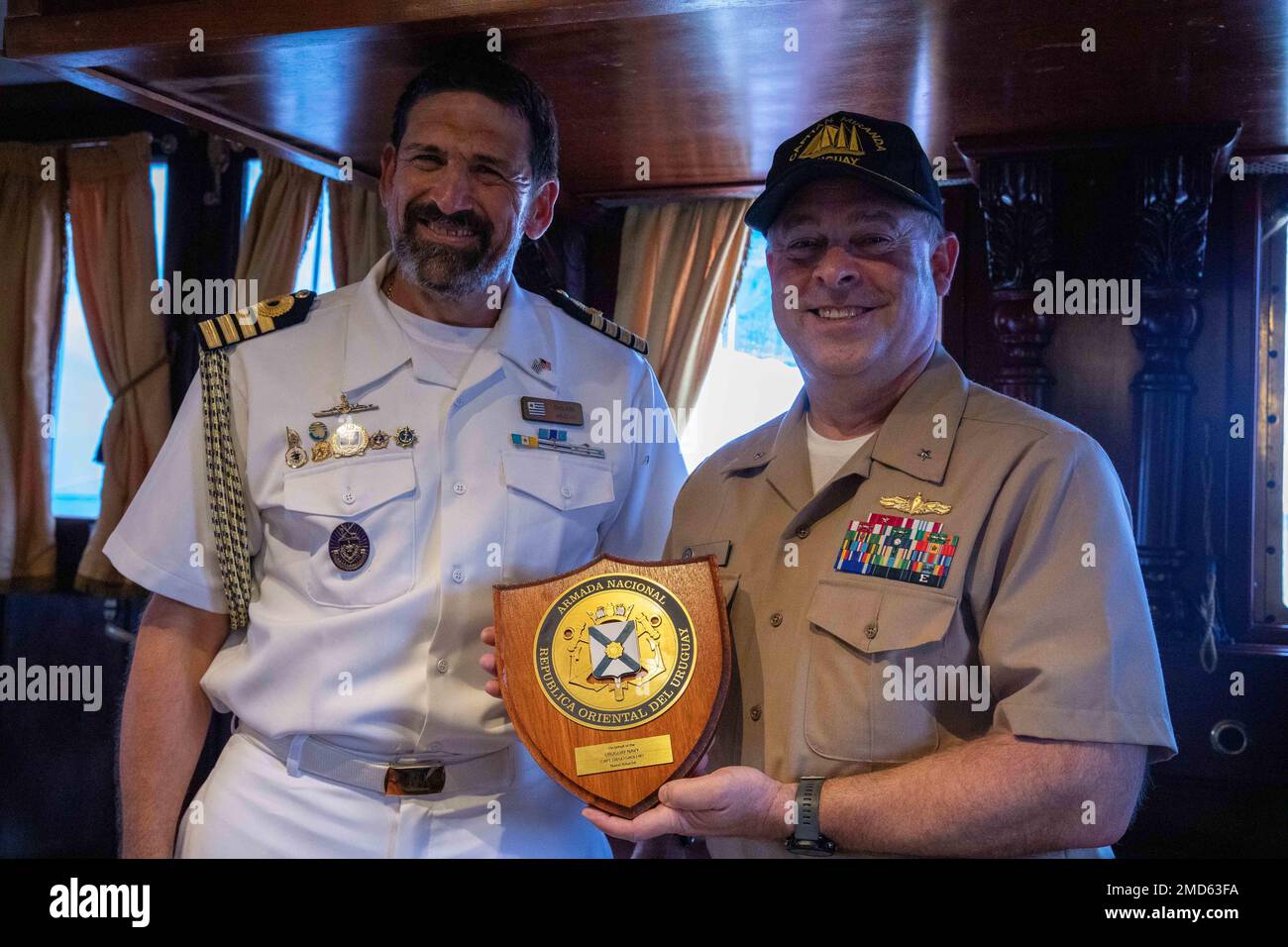 Capitán naval hi-res stock photography and images - Alamy