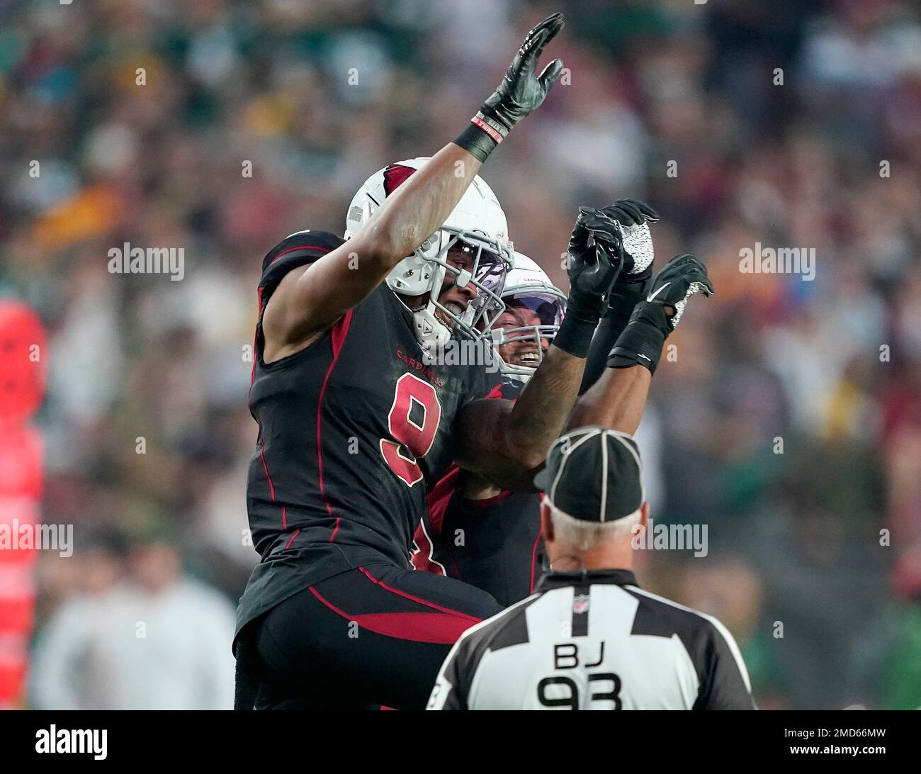 Arizona Cardinals linebacker Jordan Hicks (58) runs up the field during an  NFL football game against the Cleveland Browns, Sunday, Oct. 17, 2021, in  Cleveland. (AP Photo/Kirk Irwin Stock Photo - Alamy