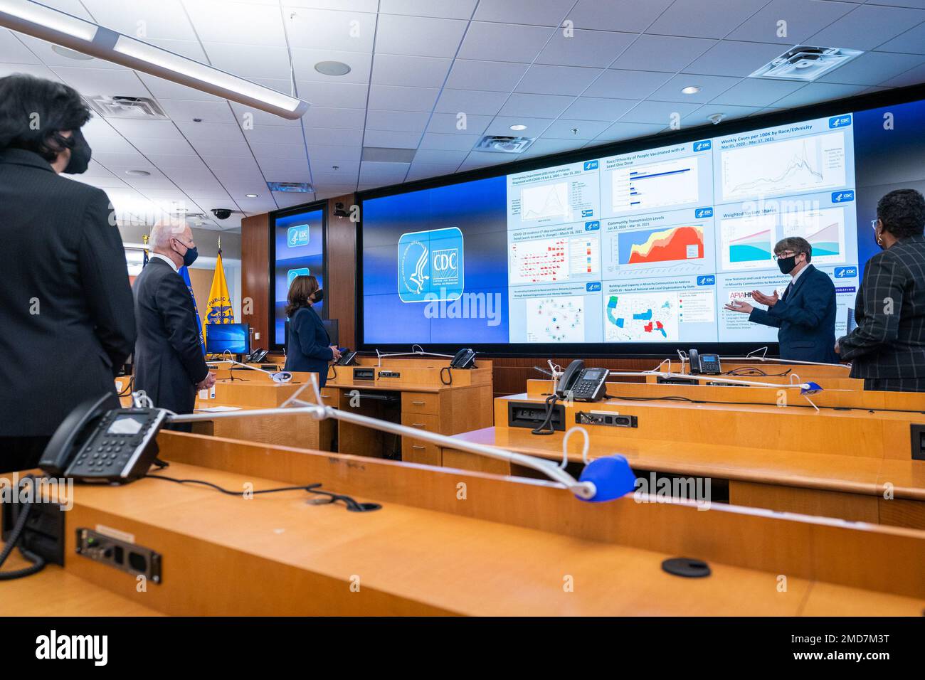 Reportage: President Joe Biden and Vice President Kamala Harris, joined by Director of the Centers for Disease Control (CDC) Dr. Rochelle Walensky, receive a briefing from CDC COVID-19 Response Incident Manager Dr. Henry Walke Friday, March 19, 2021, at the CDC Headquarters in Atlanta Stock Photo