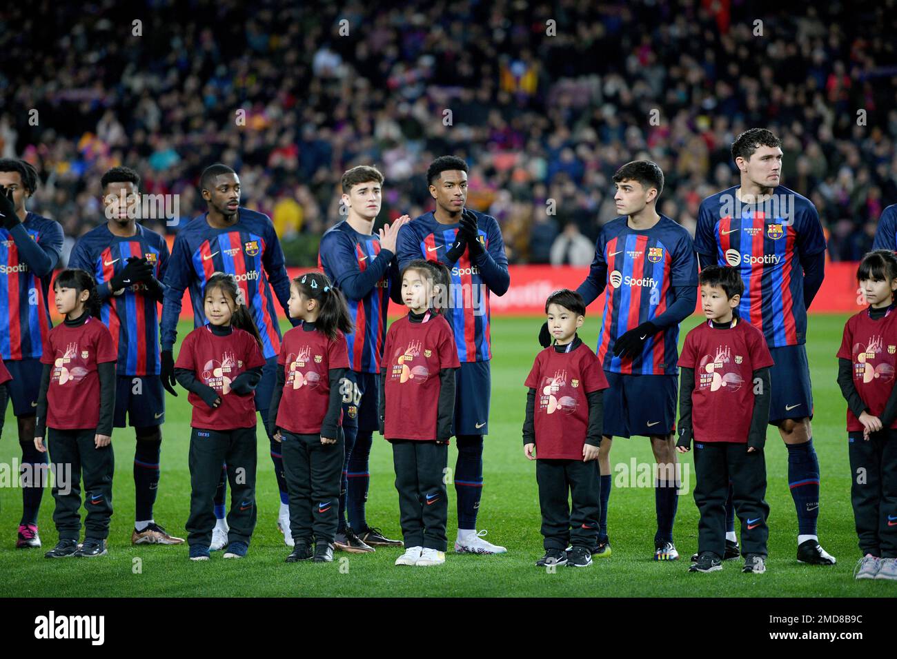 Barcelona, Spain. 22nd Jan, 2023. FC BARCELONA vs RCD GETAFE CF January 22,2023  FC Barcelona players walk out onto the field with their names written in Chinese before the match between FC Barcelona and Getafe CF corresponding to the eighteen day of La Liga Santander at Spotify Camp Nou in Barcelona, Spain. Credit: rosdemora/Alamy Live News Stock Photo