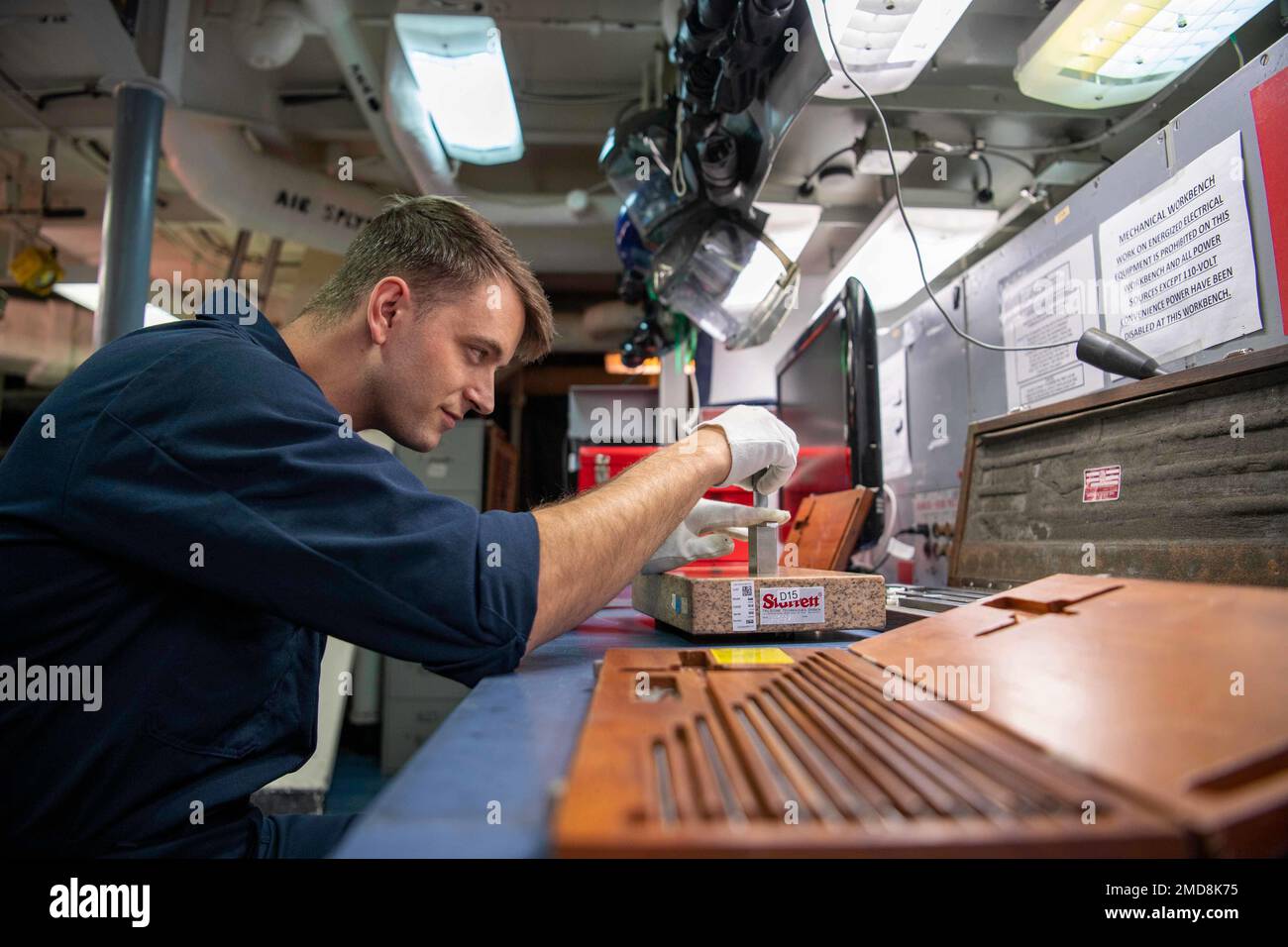 220714NKU7961009 PACIFIC OCEAN (July 14, 2022) Aviation Electrician