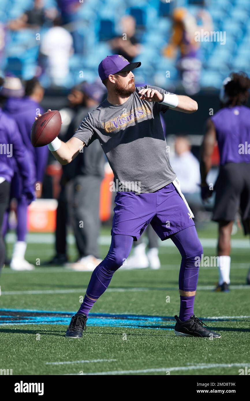 Minnesota Vikings rookie quarterback Kellen Mond throws during NFL football  practice in Eagan, Minn., Wednesday, June 2, 2021.(AP Photo/Jim Mone Stock  Photo - Alamy