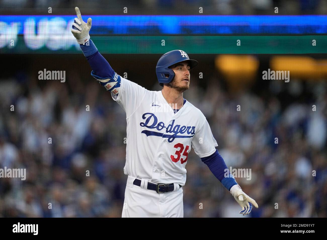 LOS ANGELES, CA - JUNE 03: Los Angeles Dodgers center fielder Cody