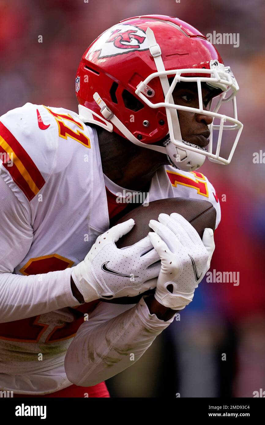 Kansas City Chiefs wide receiver Demarcus Robinson catches a