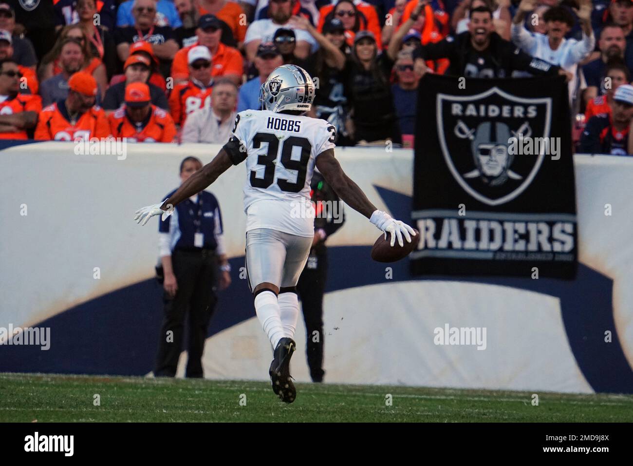 Las Vegas Raiders cornerback Nate Hobbs (39) runs during an NFL football  game against the Los Angeles Chargers Monday, Oct. 4, 2021, in Inglewood,  Calif. (AP Photo/Kyusung Gong Stock Photo - Alamy