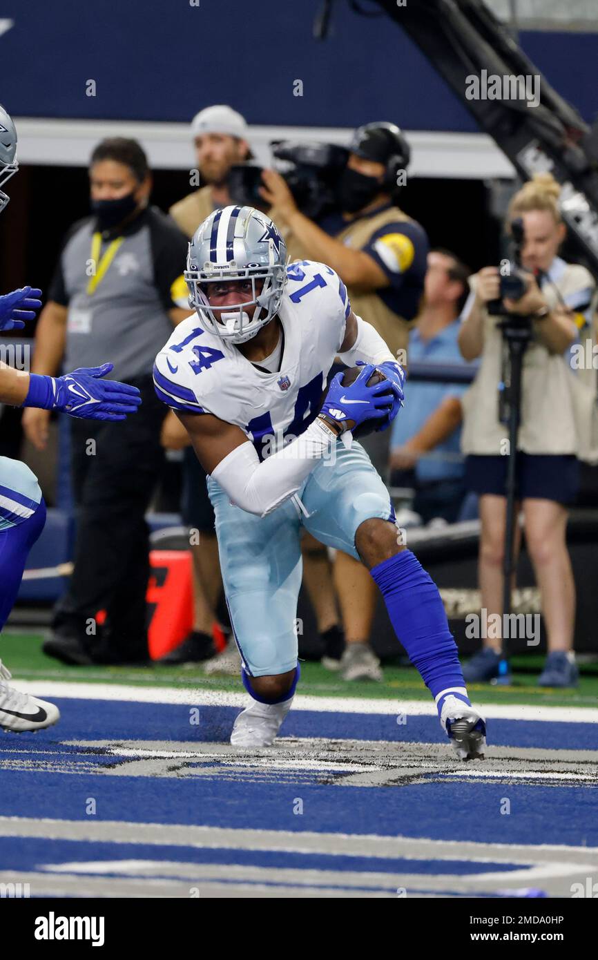 Dallas Cowboys linebacker Jabril Cox (14) runs on special teams against the  New York Giants during an NFL football game in Arlington, Texas, Sunday,  Oct. 10, 2021. (AP Photo/Michael Ainsworth Stock Photo - Alamy