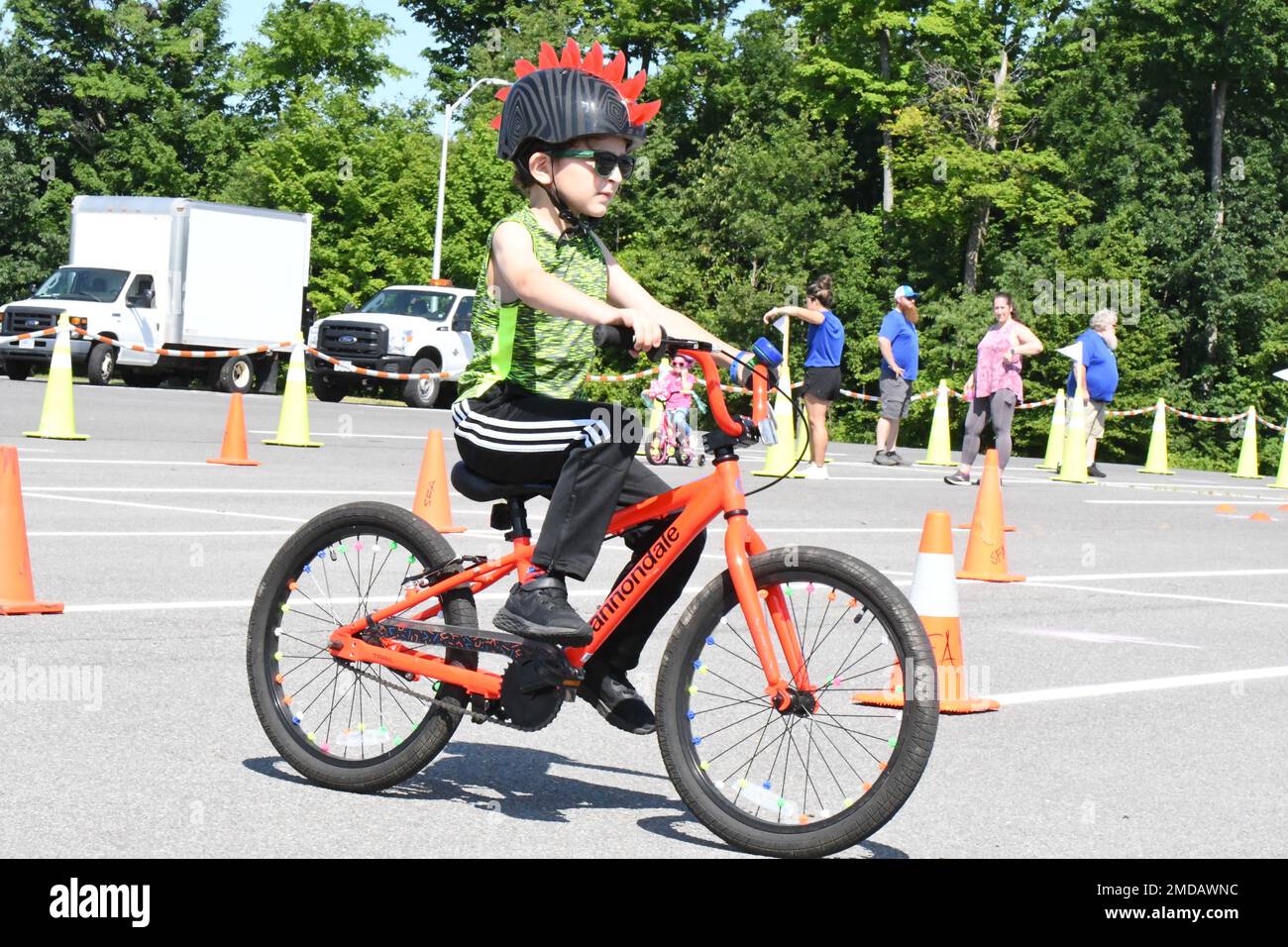 Fort drum bike rodeo hires stock photography and images Alamy