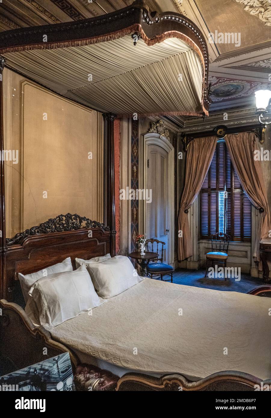 double bed in the bedroom at the Victorian Mansion Stock Photo - Alamy