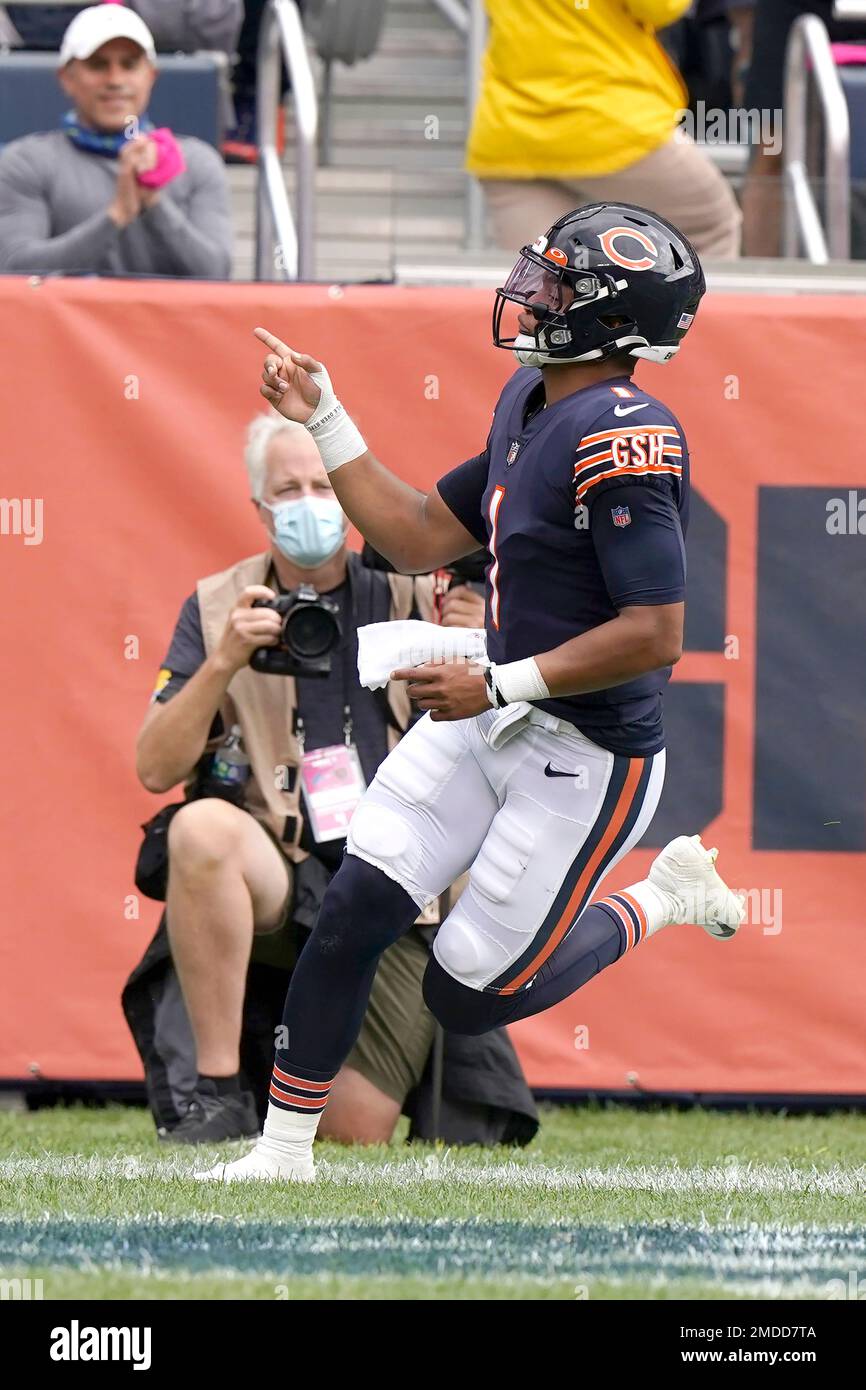 Justin Fields to start for the Chicago Bears Sunday against the Lions