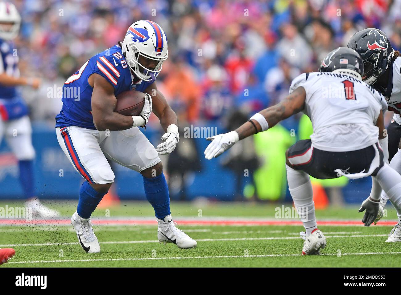 Buffalo Bills running back Zack Moss (20) rushes during practice