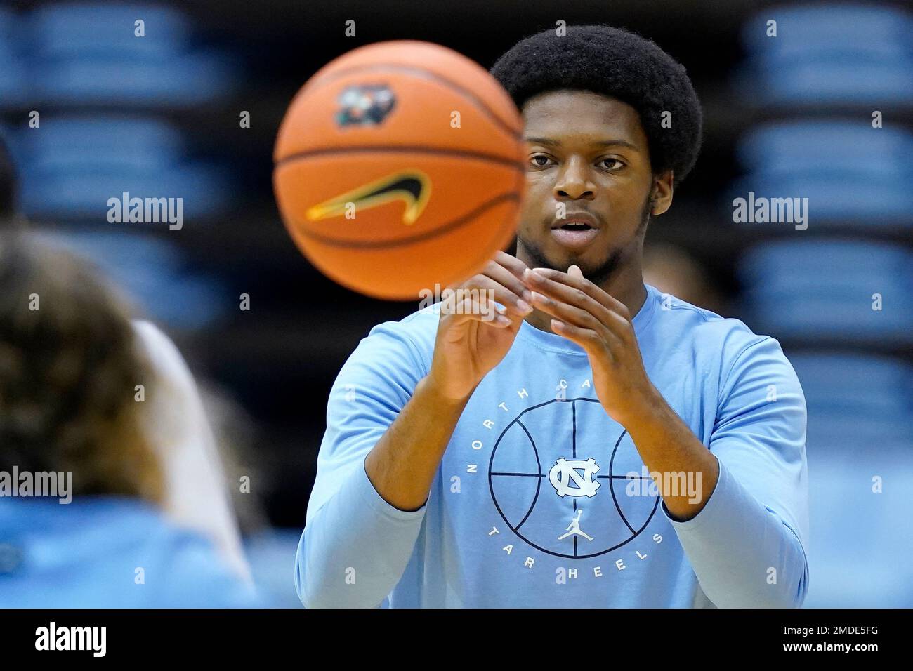 North Carolina guard Kerwin Walton catches a pass during NCAA college