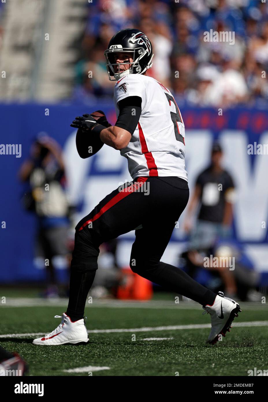 Atlanta Falcons Matt Ryan throws a pass in the first quarter against the  New York Giants in the NFC Wild Card Game at MetLife Stadium in East  Rutherford, New Jersey on January