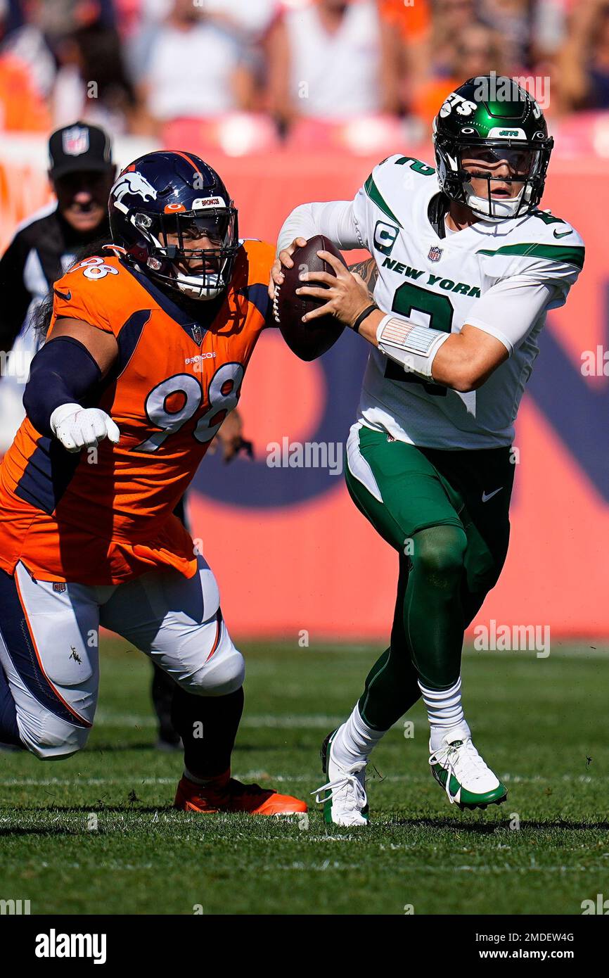 Denver Broncos nose tackle Mike Purcell (98) takes part in drills during an  NFL football training camp Friday, Aug. 6, 2021, at the team's headquarters  in Englewood, Colo. (AP Photo/David Zalubowski Stock