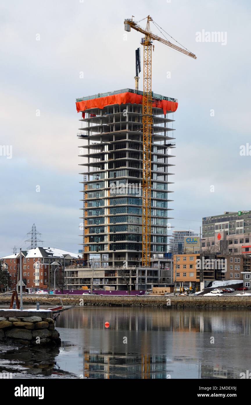 Construction of 7177 Quinpool Road, a 32storey residential tower, in