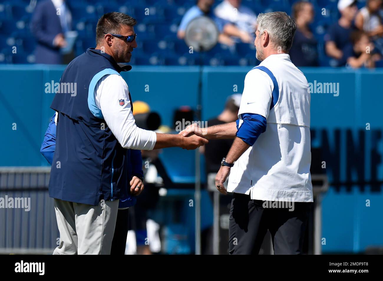 Tennessee Titans head coach Mike Vrabel before an NFL football game against  the Indianapolis Co …