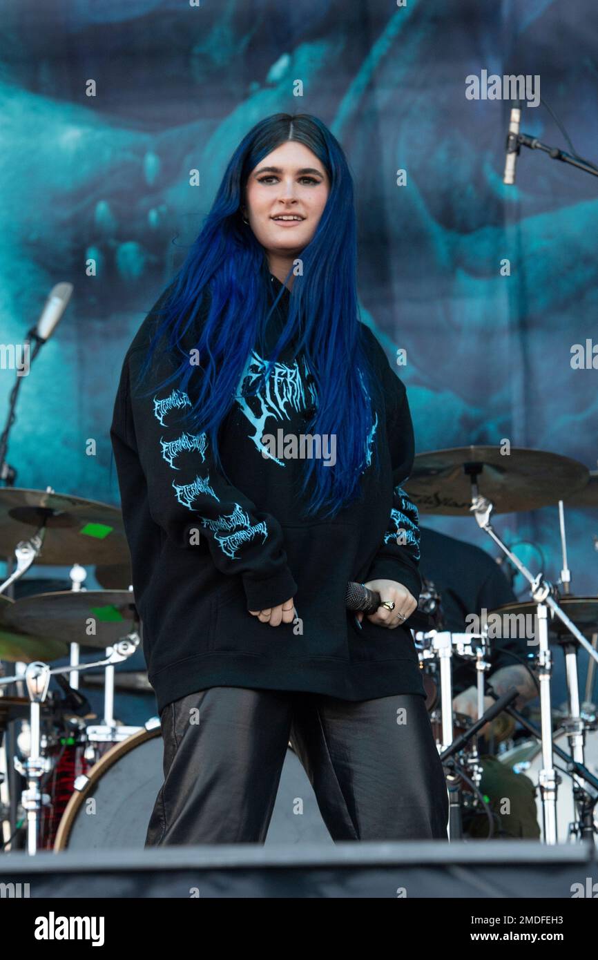Courtney LaPlante of Spiritbox performs at Louder Than Life Festival 2021  at Highland Festival Grounds on Saturday, Sept. 25, 2021, in Louisville,  Ky. (Photo by Amy Harris/Invision/AP Stock Photo - Alamy
