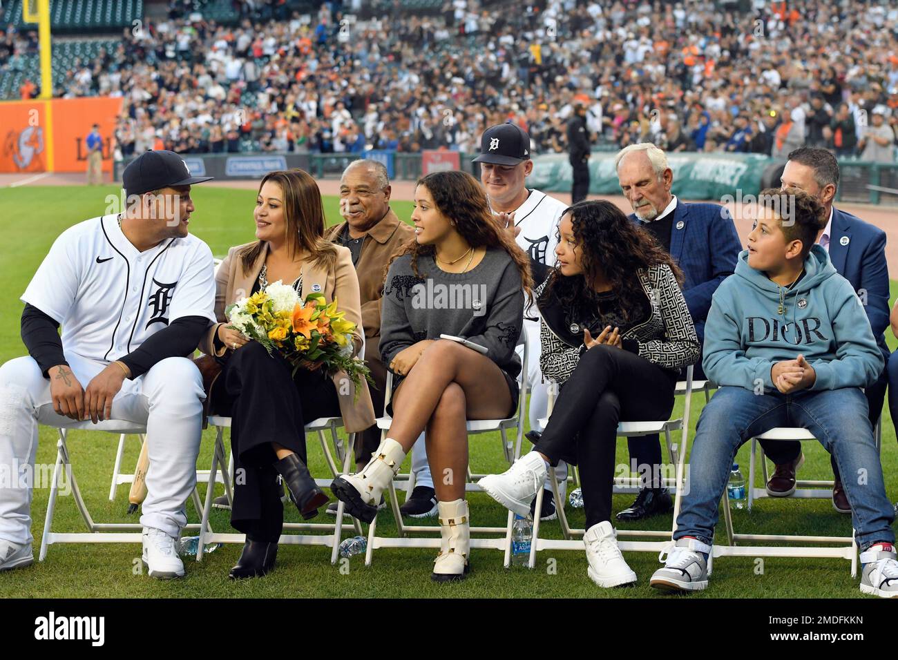 Detroit Tigers' Miguel Cabrera, far left, sits with his wife, Rosangel  Cabrera, second from left, and their three children, Rosangel Cabrera,  center, Isabella Cabrera, second from right, and Christopher Cabrera during  a