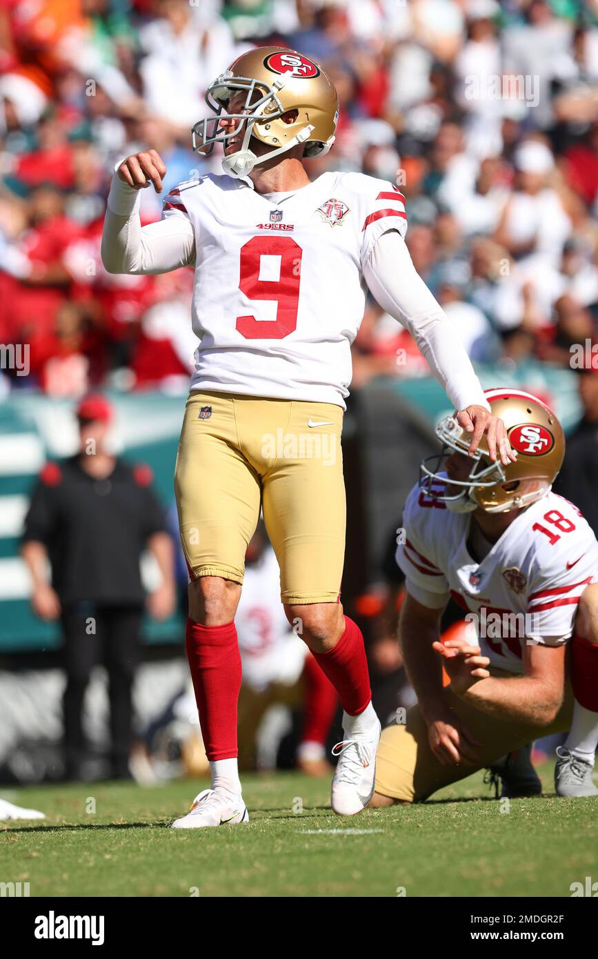 Chicago, United States. 11th Sep, 2022. San Francisco 49ers place kicker Robbie  Gould (9) kicks a field goal during the third quarter against the Chicago  Bears at Soldier Field in Chicago on