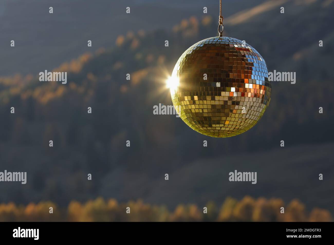 Retro gold vintage disco ball hi-res stock photography and images - Alamy
