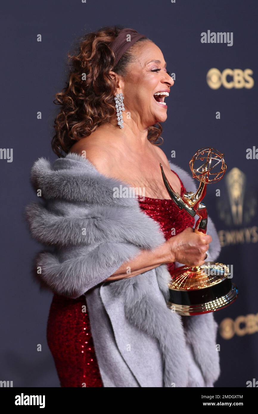 Debbie Allen, winner of the governors award poses for a photo at the ...