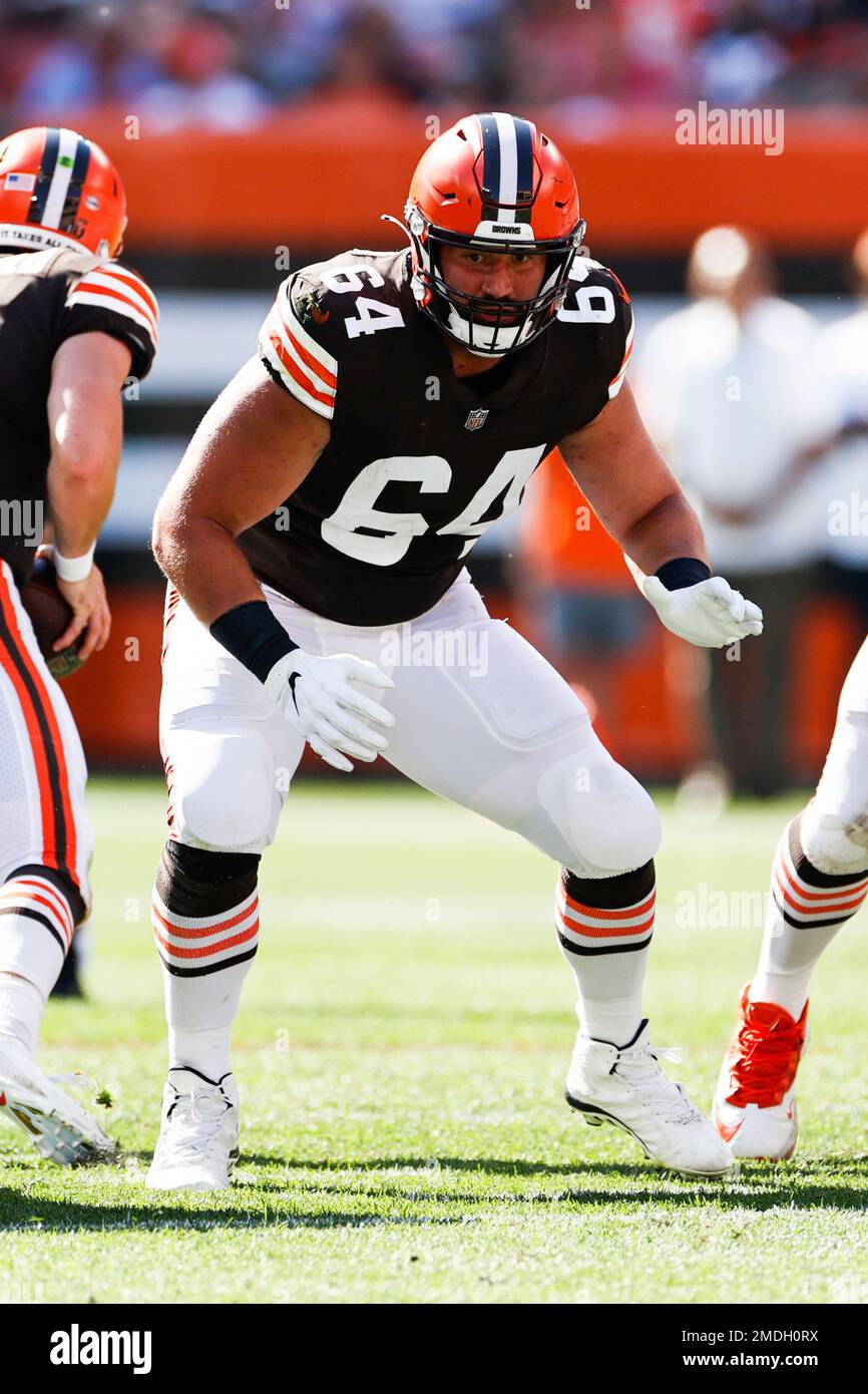 Cleveland Browns center JC Tretter (64) looks over the Miami