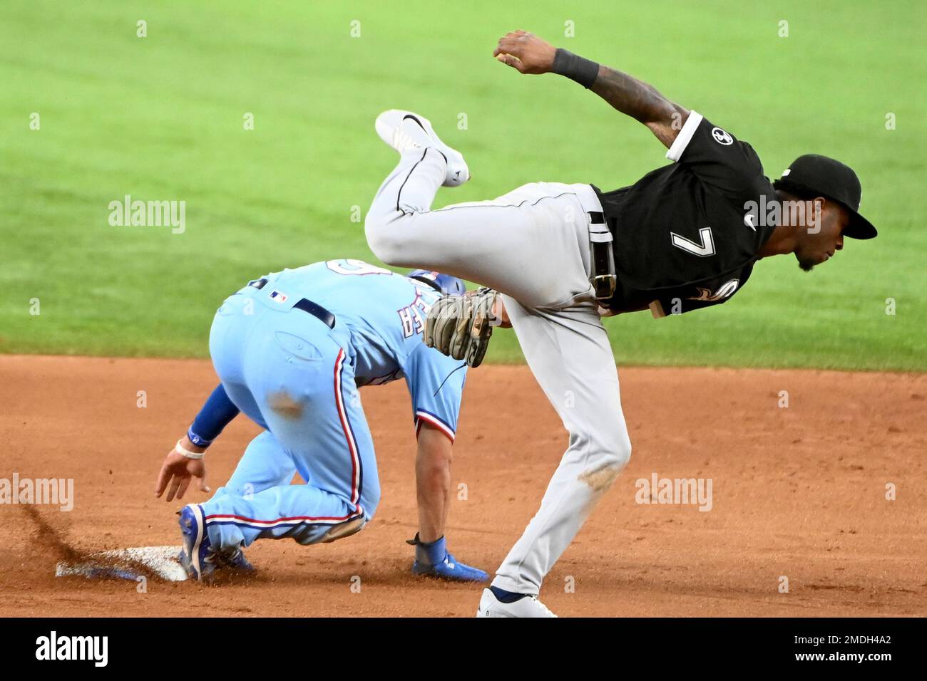 Isiah Kiner-Falefa will start at shortstop next season for the Rangers