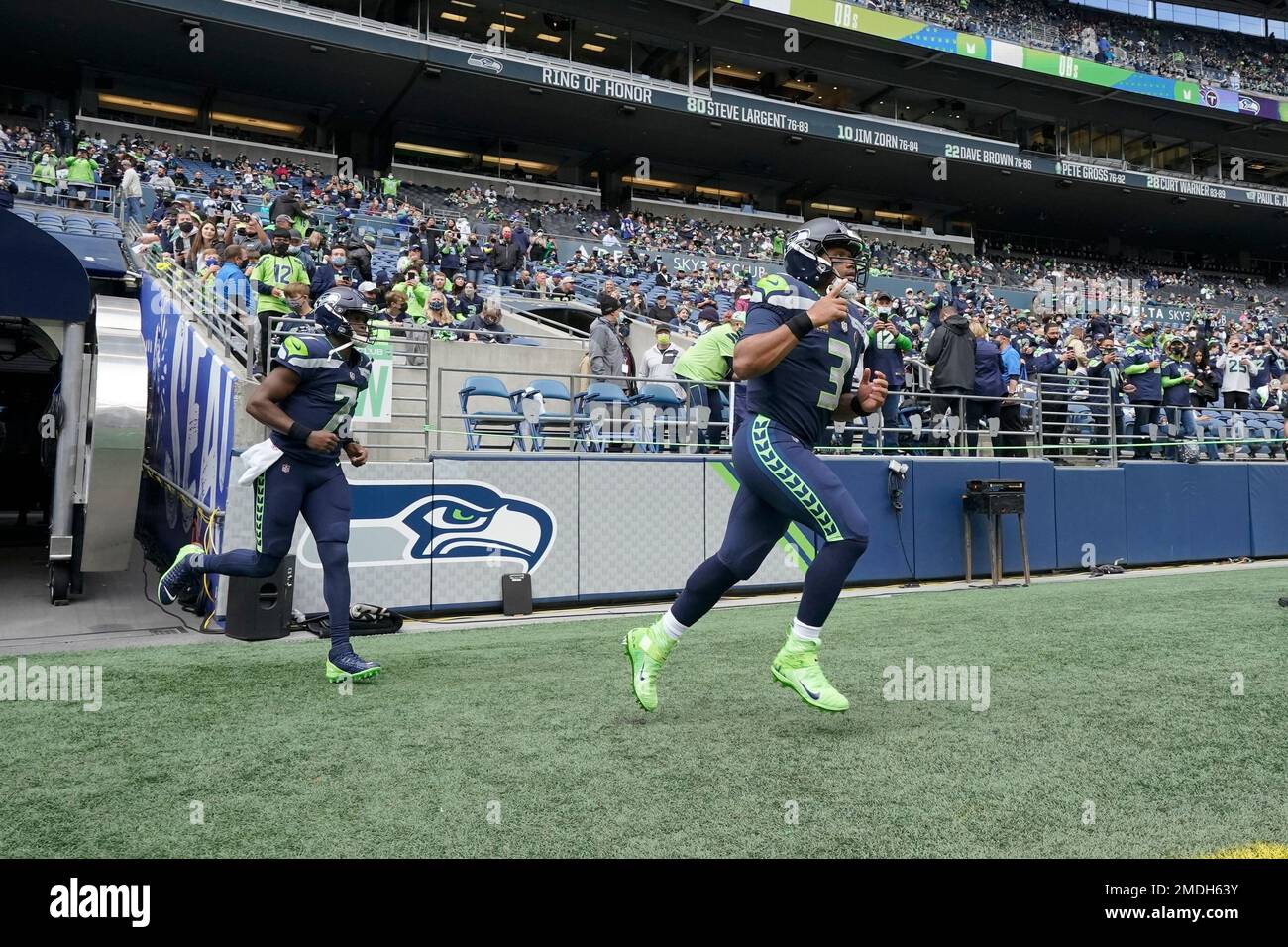 Seattle, USA. 22nd Sep, 2019. Seattle Seahawks quarterback Russell Wilson  (3) hauls New Orleans Saints cornerback Marshon Lattimore (23) in for a  2-yard touchdown during the third quarter at CenturyLink Field on