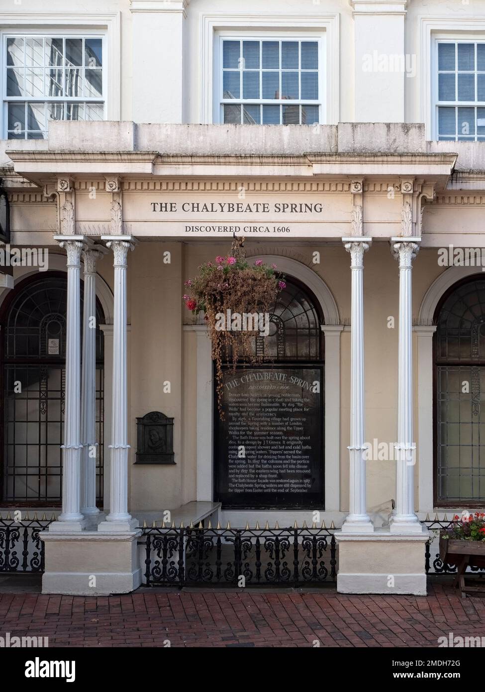 ROYAL TUNBRIDGE WELLS, KENT, UK - SEPTEMBER 15, 2019:  Site of the Chalybeate Spring with memorial plaque in The Pantiles Stock Photo