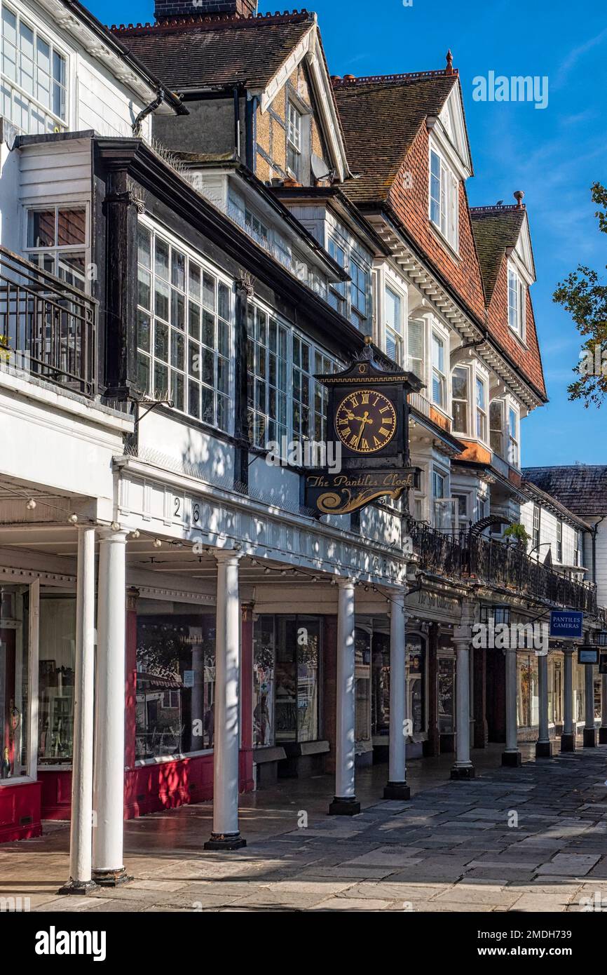 ROYAL TUNBRIDGE WELLS, KENT, UK - 09.15.2019:  View of the colonnade in The Pantiles Stock Photo