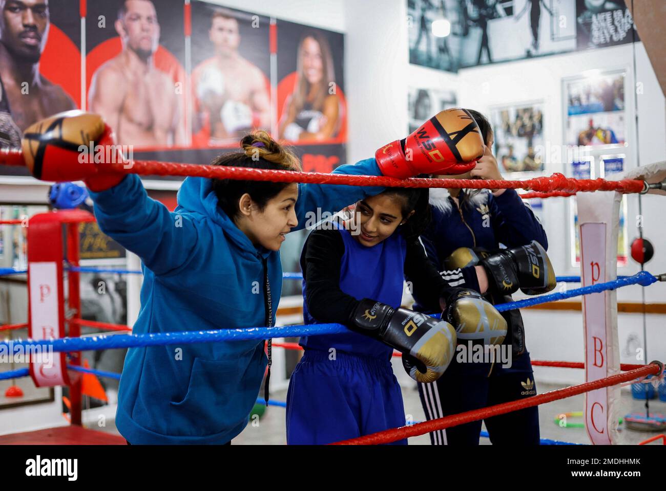 Women+boxers hi-res stock photography and images - Page 2 - Alamy