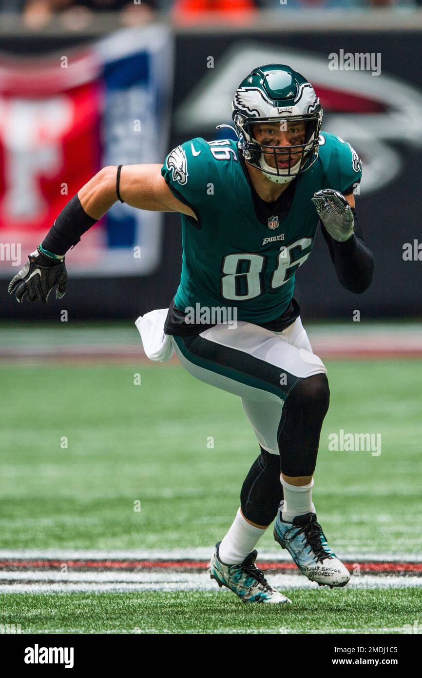 Philadelphia, PA, USA. 3rd Aug, 2021. Philadelphia Eagles Tight end ZACH  ERTZ (86) participates in training camp drills on Tuesday, Aug 03, 2021, at  the NovaCare Complex in Philadelphia, PA. (Credit Image: ©