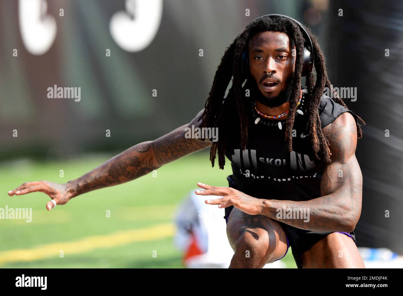 Minnesota Vikings cornerback Harrison Hand (20) warms up before an NFL